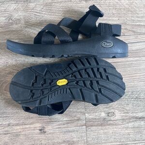 Chaco Z/Cloud Men’s 9 Adjustable Strap Cushioned Sandals